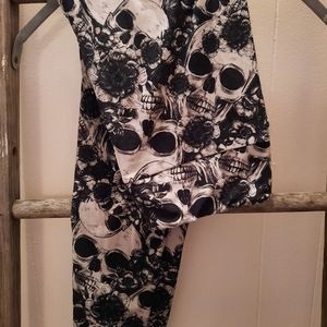 Lularoe TC Skull leggings